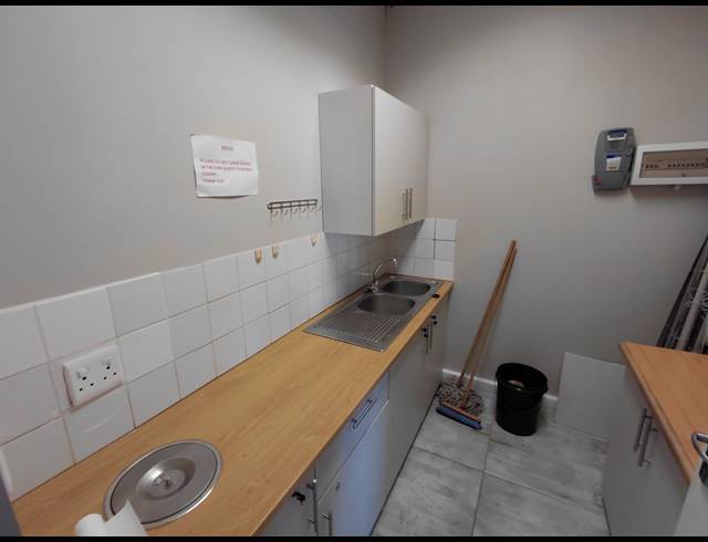139M² OFFICE TO LET IN GRAND CENTRAL